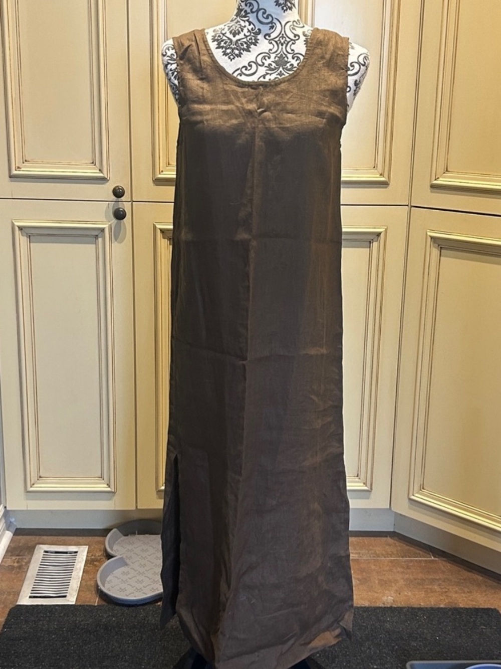 SPANNER Brown Sleeveless Linen Maxi Dress and Coat